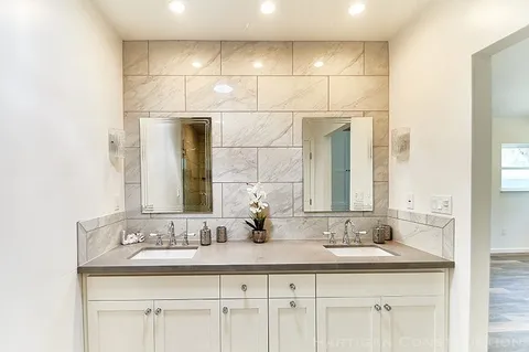 Homes and Casitas 27