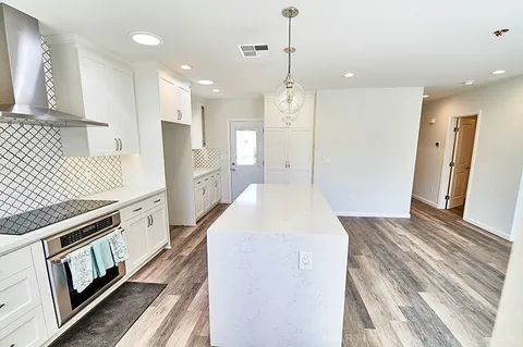 Homes and Casitas 32