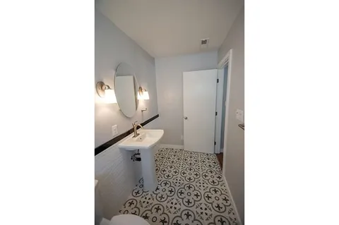 Portsmouth Addition and Remodel 29